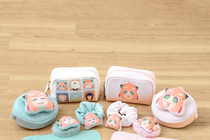 「SPY×FAMILY」アーニャもわくわく…っ！ブランケット、ヘアクリップ、タンブラーなど日常雑貨が全56アイテム♪【3COINS】 画像