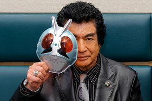 「東島丹三郎は仮面ライダーになりたい」第1話で藤岡弘、が本郷猛の声で出演！小西克幸との対談も公開「最高ですね、本当に」 画像