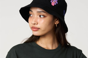 「ポケモン」ゲンガー、ミミッキュ、ヒトモシ…ゴーストタイプ集結のコラボアパレル登場！【グラニフ】 画像