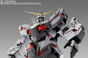 ユニコーンガンダム限定フィギュア登場！ユニコーンモードからデストロイモードへと自由に変形が可能！ 画像