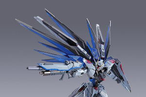 フリーダムガンダムがMETAL BUILDで進化！「ガンダムSEED」の象徴が新たな姿に 画像