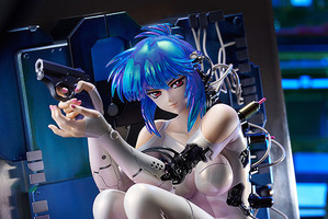 「攻殻機動隊」草薙素子、単行本第1巻の表紙でフィギュア化！立てかけて飾れる特別仕様 画像