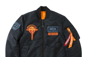 「ガンダム 閃光のハサウェイ キルケーの魔女」STRICT-G×ALPHAコラボのMA-1登場！ハサウェイのアクスタ付き 画像