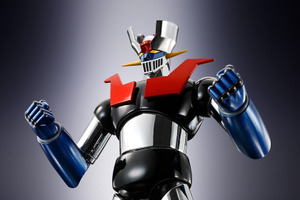 マジンガーZのボディが輝く！メッキ仕上げされた限定版フィギュアが発売!!　ロケットパンチや腹部ミサイルの射出も搭載 画像