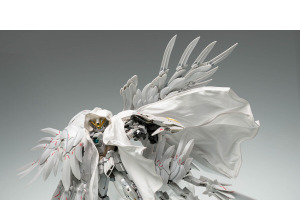 【大好評】「ウイングガンダムゼロ クロークドカスタム」が早くも2次抽選スタート！白とライトグレーを基調とした姿はまるで“天使” 画像