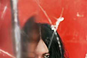 米津玄師「IRIS OUT」が史上初のストリーミングチャート11週連続首位、男性ソロ最長記録を更新 画像