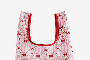 ハローキティ×Cath Kidstonコラボが相性良すぎ◎ パッチワークの風合いが優しいトートやルームウェア登場 画像