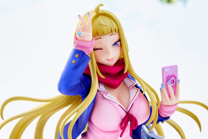 雪国でも生足＆豊満バストも大胆再現で…風引かないか心配!? 道産子ギャルが無敵♪「どさこい」冬木美波を立体化 画像