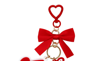 無敵カワイイ♪ 「サンリオ」キティやクロミのあたまに“ホイップ＆チェリー”のデザイン！ 粧美堂限定アイテム登場 画像