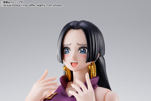 “何をしようとわらわは許される！！！”マリンフォード頂上決戦を愛の力で戦い抜いたボア・ハンコックがフィギュアで登場 画像