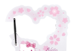 桜デザインのキティちゃんがラブリー♪ 「サンリオ」春を先取りしたアクリルカラビナがカプセルトイに登場 画像