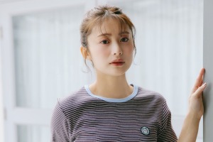 「ちいかわ」“Robert P.Miller×Talking”コラボのTシャツ登場！ピースがかわいいソックスも 画像