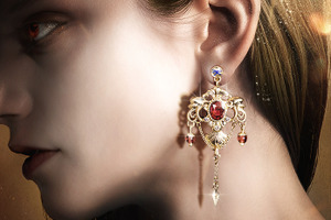 「Fate/strange Fake」セイバー、アーチャー、ランサーをイメージした「MAYLA」イヤオブジェが登場！高級感あふれる美しいデザインがたまらん…！ 画像