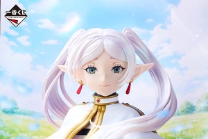「葬送のフリーレン」フリーレンが美しい…！魔導書風ノートや可愛い頭身フィギュアも♪ヒンメル、フェルンらもグッズに【一番くじ】 画像
