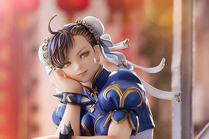 「ストリートファイター」シリーズより春麗の1/6スケールフィギュアが再販！あきまん氏の直接監修で、あのおくすり手帳イラストを忠実に再現 画像