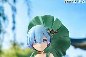 鬼がかってますね「リゼロ」レム、大胆な姿でフィギュア化☆ 緑を感じる庭園中の休み♪ 画像