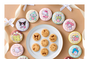 「サンリオ」キティ、シナモロール、パティ＆ジミーも甘～くデザイン♪ 刺繍缶バッジ×ビスケットが登場 画像