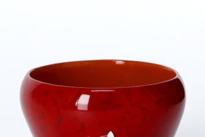 「夏目友人帳」ニャンコ先生、青森の伝統漆器・津軽塗とコラボ!? ニャンコ先生が大好きなお酒もたくさん飲めちゃう♪ 画像