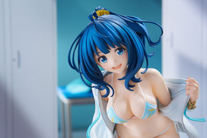 水着へお着替え♪ 抜群プロポーションも目を引く！「マケイン」八奈見杏菜が水着フィギュアに 画像