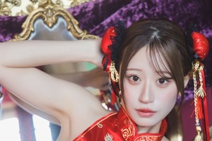 全編コスプレがテーマ!? 猫耳配信者、セクシーチャイナ、白髪男装も…！上西怜、写真集「れーちゃんこれくしょん」イベントの特典写真お披露目 画像