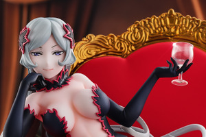 ひれ伏しなさい―しなやかで美しいボディラインの虜に！「ダンまちV」美の女神・フレイヤ、1/6スケールで立体化 画像