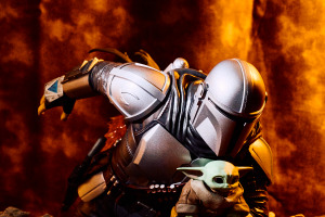 スター・ウォーズ「マンダロリアン」20cmのビッグサイズフィギュアや、グローグーのトートバッグやタンブラー、アクキーも！ Happyくじが5月22日発売 画像