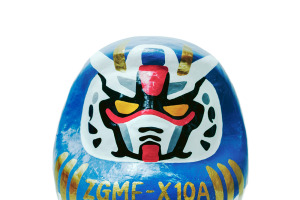「ガンダムSEED」フリーダム＆ジャスティスガンダムがだるまに!? 伝統工芸品「白河だるま」とコラボした縁起物が登場 画像