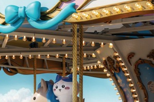 「ちいかわ」世界初の巨大メリーゴーランドも登場!? 香港・尖沙咀で大型特別展が開催【8月1日～】 画像