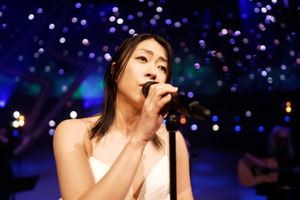 宇多田ヒカル　「Flavor Of Life -Ballad Version-」CDTVライブ映像を公式YouTubeで公開！　「ちびまる子ちゃん」新ED曲にも注目 画像