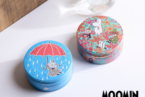 「ムーミン」STEAMCREAM限定デザイン缶登場！ 梅雨の季節にぴったりな保湿クリームが2デザインを展開 画像