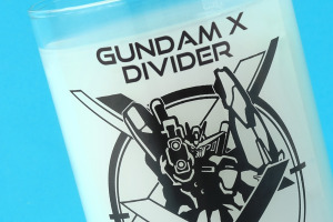 ガンダム、売るよ！「ガンダムX」Xディバイダーのアイコン＆30周年ロゴをデザイン！Tシャツなど新商品が登場 画像