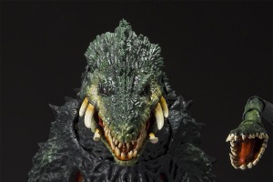 「ゴジラ VS ビオランテ」バイオ怪獣・ビオランテが“若狭湾決戦Ver.”で立体化！可動&発光ギミックで劇中再現も 画像