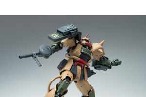 アフリカ戦線を支えた局地戦用MS「ザク・デザートタイプ」のフィギュアが2次抽選受付中！  頭部のモノアイは回転ギミックを搭載 画像