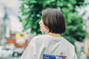 「サンリオ」キティと一緒に旅気分！ 「旅する日常」テーマのTシャツやワンピースがかわいすぎる♪【グローバルワーク】 画像