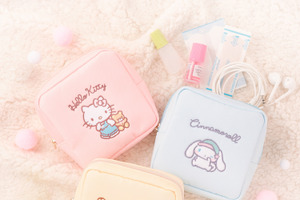 「サンリオ」キティやクロミ、ポチャッコらが小物入れにピッタリなスクエアポーチに☆パステルカラーが可愛いハンドタオル&ミラーセットも 画像