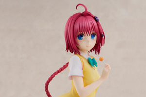 “せんぱ～い！”「ToLOVEる ダークネス」黒咲芽亜が制服姿で立体化！制服のスカートから伸びる下半身のプロポーションの再現がアツい！ 画像