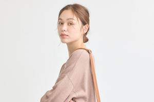 ニャンコ先生がひょっこり♪「夏目友人帳」コラボアパレル登場！もこもこバッグやカーディガンなど全8型 画像