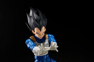 「ドラゴンボールZ」人造人間・セル編の衣装の「ベジータ」が造形化！ 当時のアニメ作画をイメージしたこだわりの逸品 画像