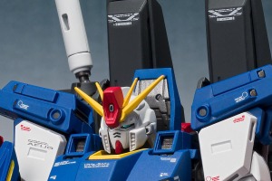 “決着は俺とハマーンでつける”「ガンダムZZ」最終決戦仕様の“強化型ZZガンダム”が立体化！カトキハジメ監修の緻密な造形・彩色で再現 画像