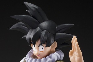 「ドラゴンボールZ」ヤーラット星での修業を終えた悟空の姿をフィギュア化！ 新規造形で再現された「超サイヤ人」状態のパーツでド派手なアクションも思うがままに！ 画像