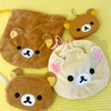 リラックマのお顔クッションやポーチなど日常アイテムがラインナップ♪ サンキューマートにて限定アイテム多数登場・画像