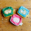 「ちいかわ」ぷっくりアップリケがかわいいポーチに、ルームウエアや寝具も！新商品が続々登場・画像